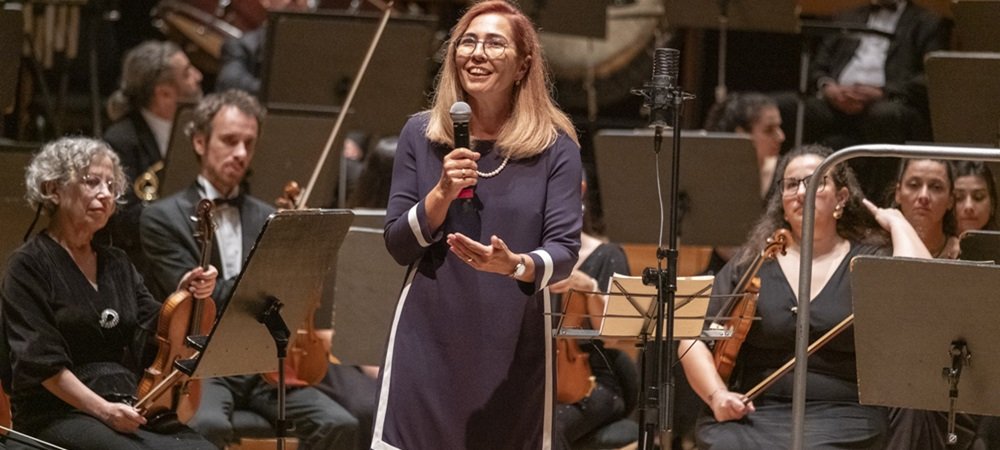 OLTEN FİLARMONİ ORKESTRASI  YENİ SANAT SEZONUNUNA MERHABA DİYOR