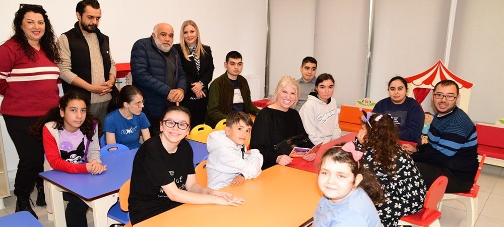 O gecenin geliri çocuklara