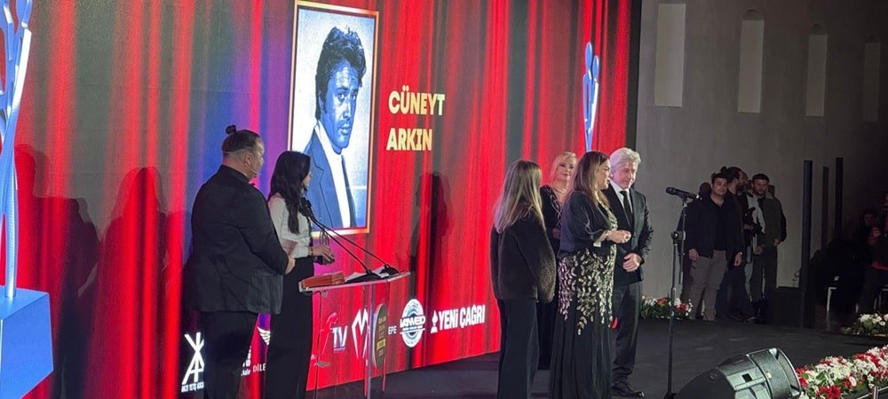 FİLMSAN 2.SİNEMA DİZİ ÖDÜLLERİ TAKDİM EDİLDİ