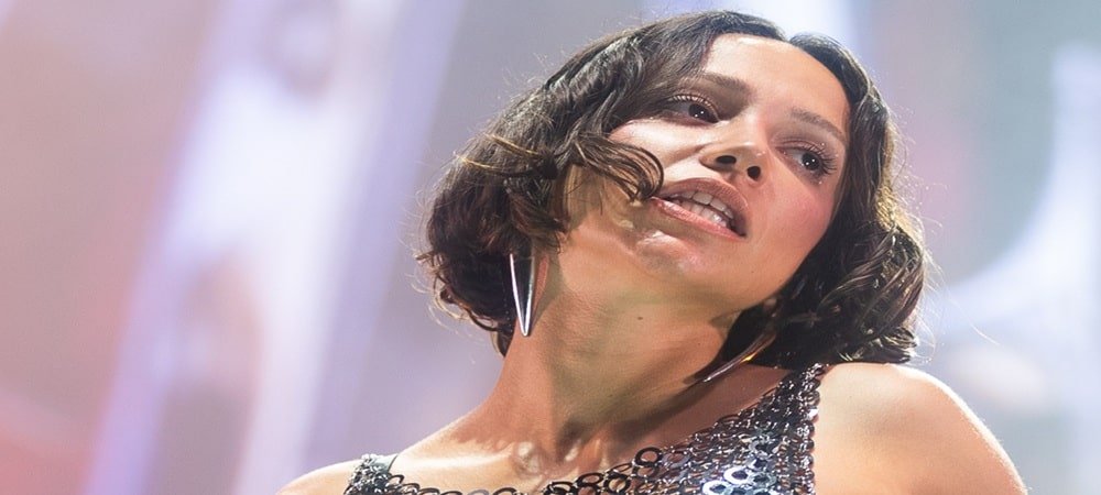 Zeynep Bastık Tekirdağ konserinde kilo verdi