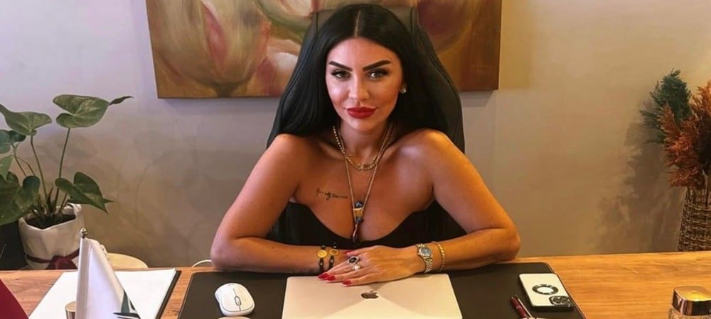 Ceren Özcan Hem Ekranda Hem Medya Dünyasında Parlıyor