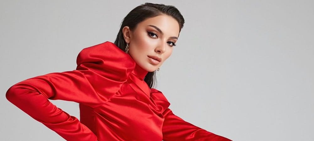 Ünlü Model ve Sunucu Tuğçe Aral Ekranlara Dönüyor