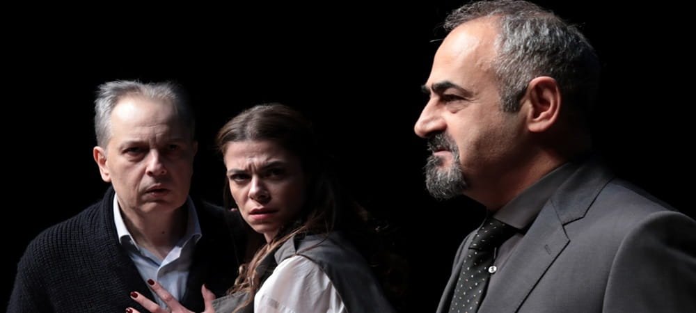 ŞEHRİN TİYATROSU“BİR HALK DÜŞMANI” OYUNUYLA GÜNGÖREN’DE