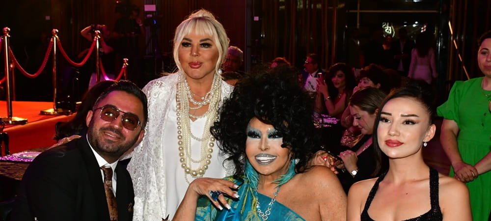 DİVA BÜLENT ERSOY ANKARA’DA GÖZ KAMAŞTIRDI