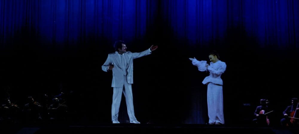 Müslüm Gürses’in hologramı, Türk Telekom’un güçlü 5G teknolojisi sayesinde sevilen sanatçılarla konserde düet yaptı