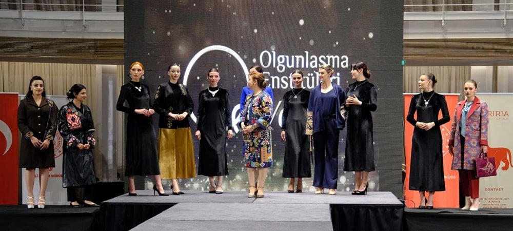 VAN OLGUNLAŞMA ENSTİTÜSÜ’NDEN MUHTEŞEM BİR DEFİLE